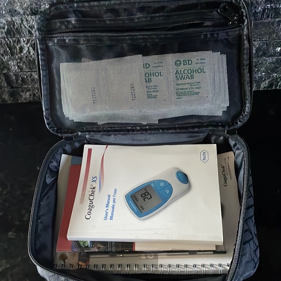 CoaguChek XS system for monitoring Warfarin therapy. - Picture 3 of 5